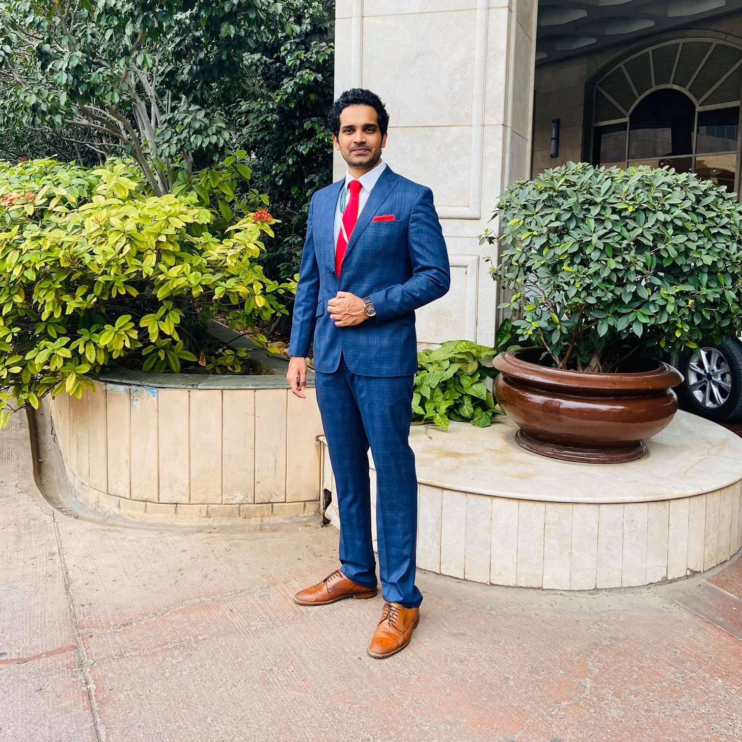 Spine Specialist In Mumbai - Dr. Saijyot Raut